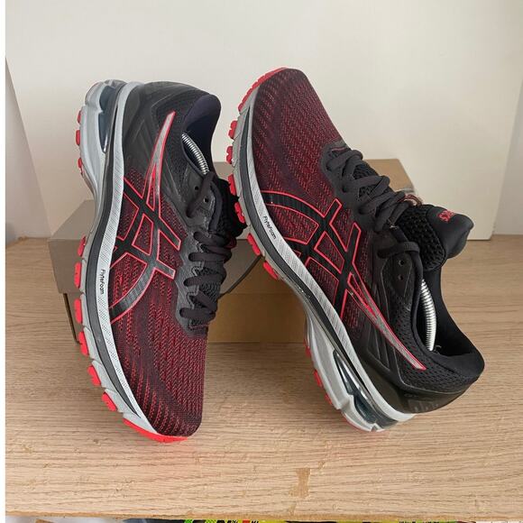 Asics GT 2000 9 ‘Black Classic Red’ Men Running Shoes- SZ 8 main image 2